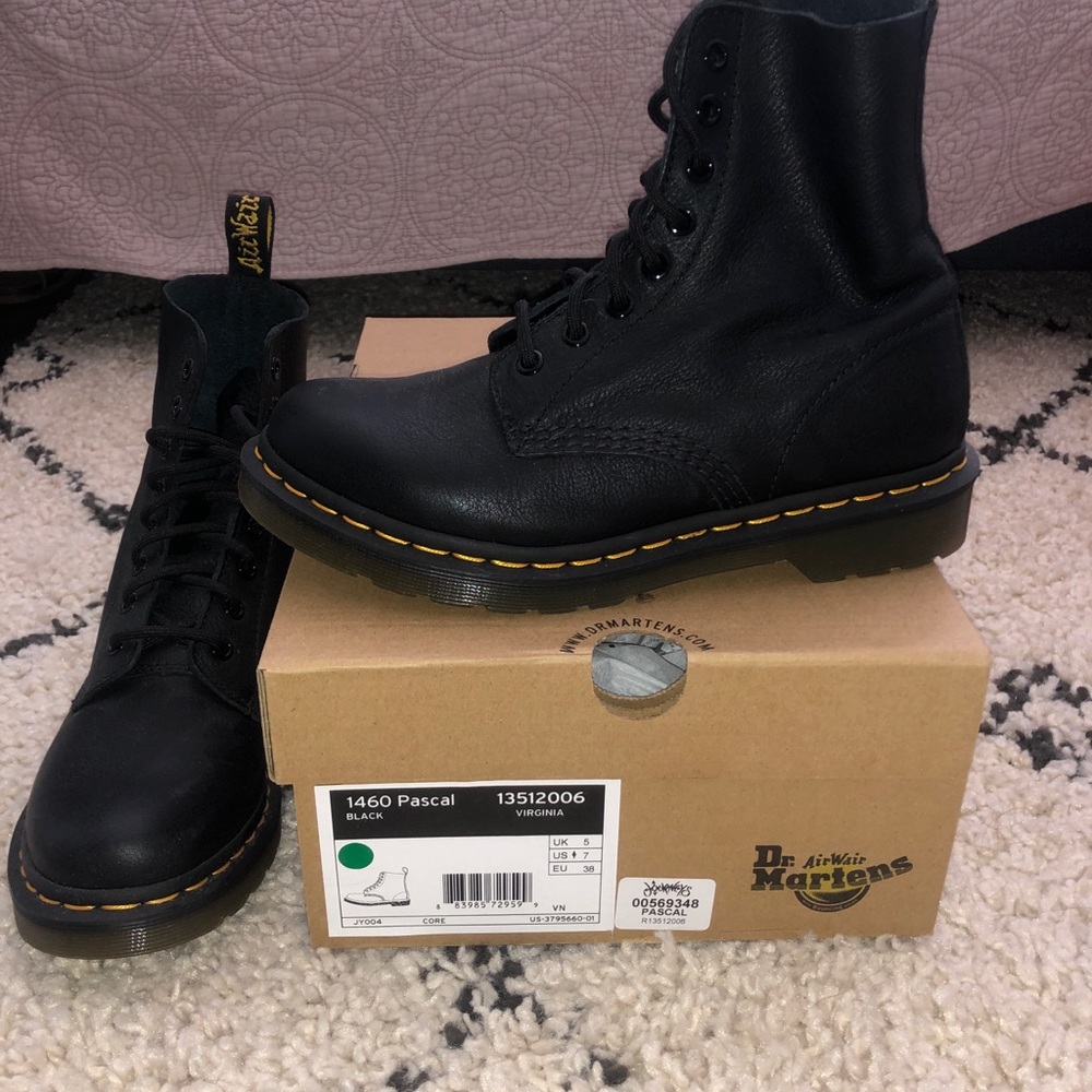 Doc Martens - 1460 Pascal, Black, Virginia